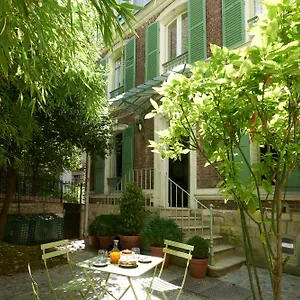 Hotel Maison Lepic Montmartre, Paris